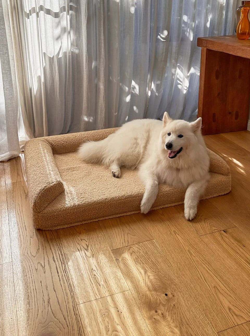 The Bainey Dog Bed