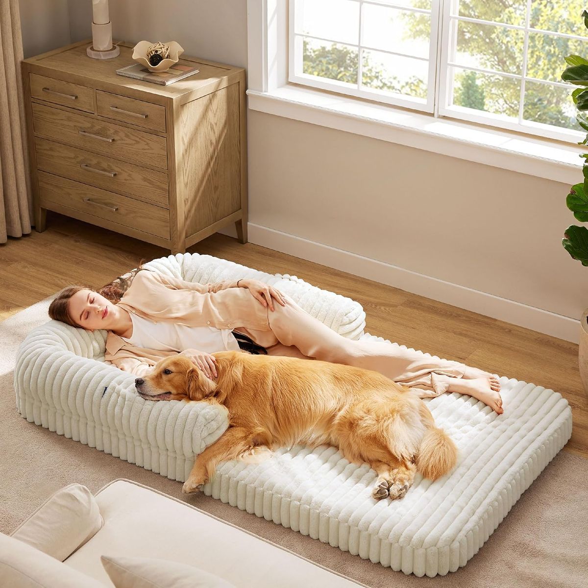 The Chloe XtraLarge Dog Bed